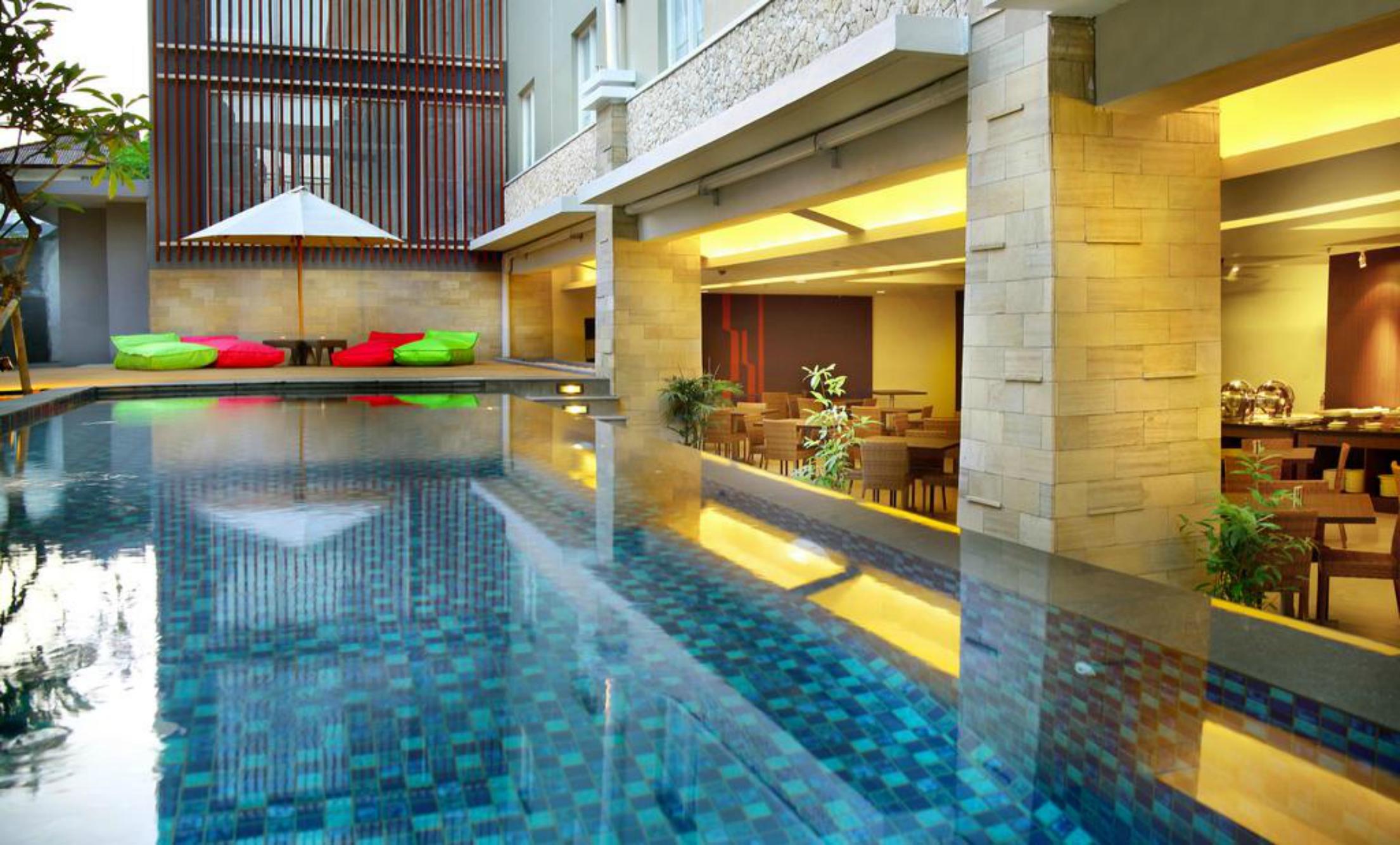 Primera Hotel Seminyak Exterior foto